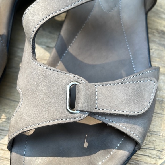 Mephisto Sandals - Picture 4 of 11